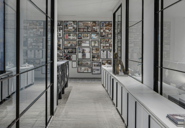 glass front fabrication services in greater noida